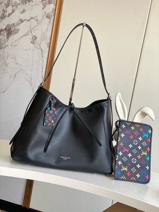 New LV Women’s Leather Shoulder Bag - Stylish & Spacious