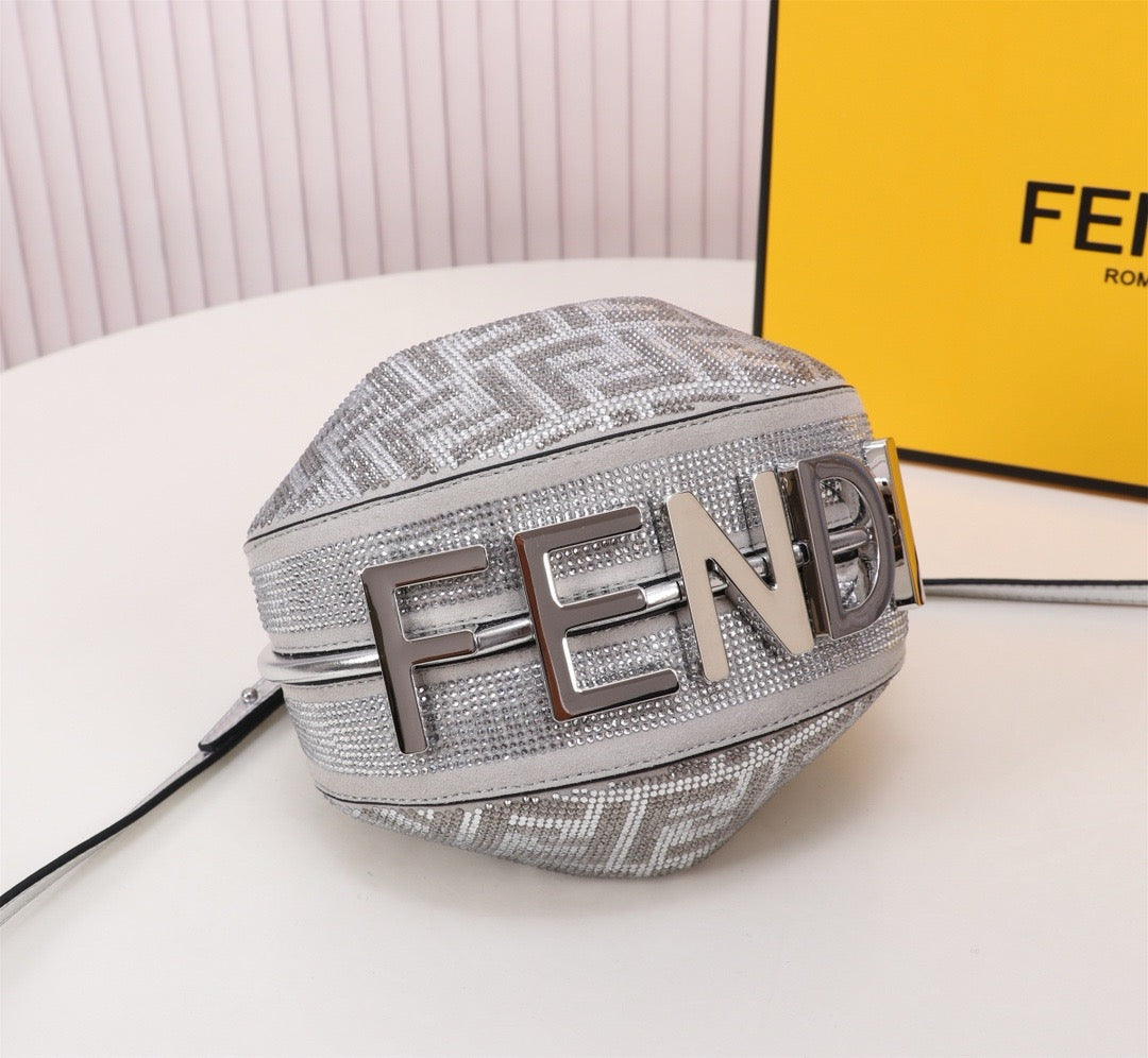 Fendi Roma Crystal Women’s Leather Shoulder Bag – Luxury & Glamour