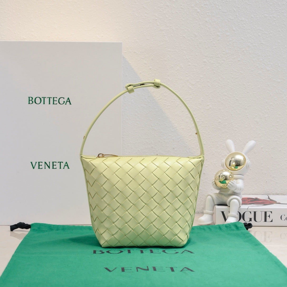 Bottega Veneta Women’s Handbag