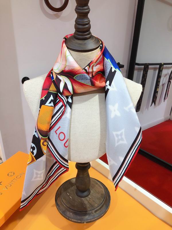 New Louis Vuitton Women’s Silk Scarf – Luxury Designer Accessory