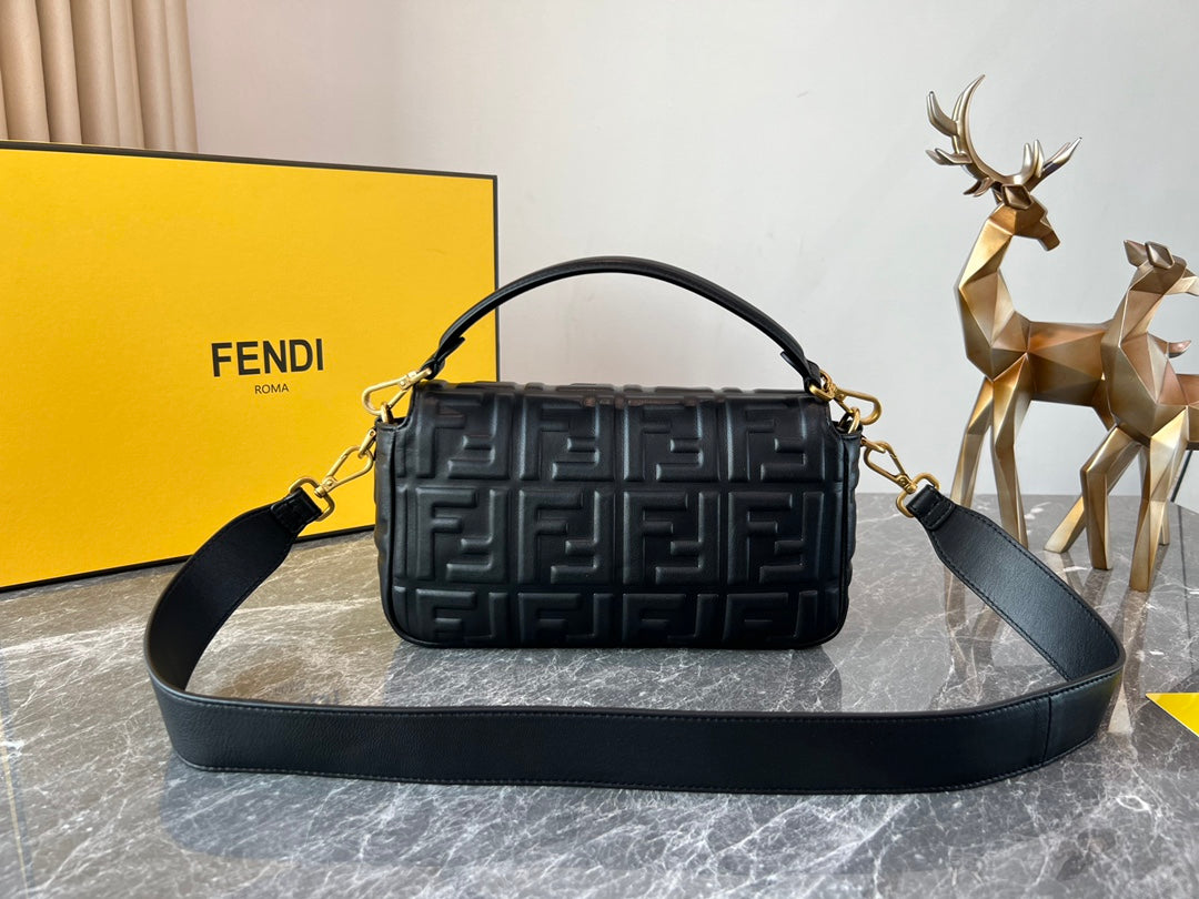 Fendi Baguette Women’s Leather Shoulder Bag – Luxury & Iconic Style